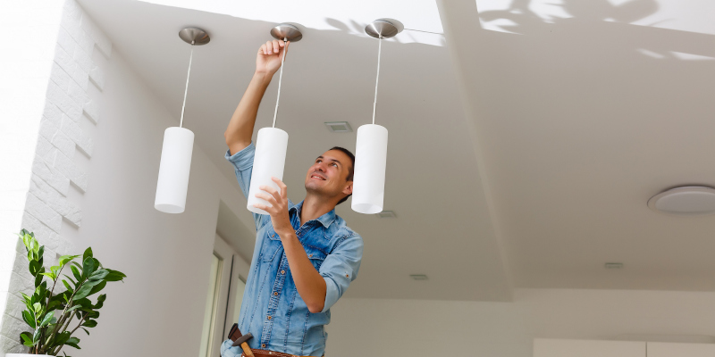 Lighting in Ellis County, Texas